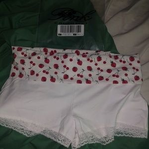pink by frankie’s bikinis strawberry cherry shorts brand new w tags